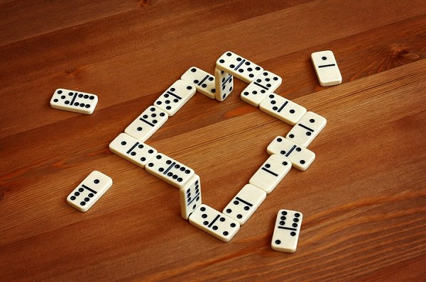 Unreal domino